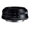 Voigtländer Color-Skopar 18mm F2,8 Weitwinkelobjektiv für Kameras.